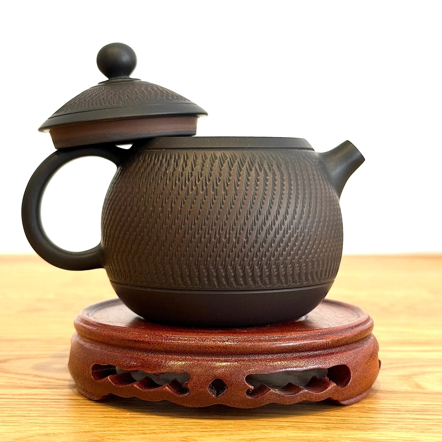 Jian Shui Long Dan "Dragon Egg" Teapot, 220 ml