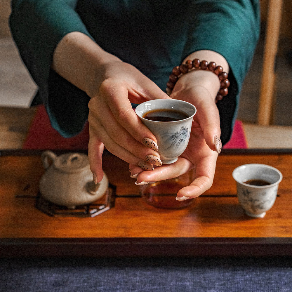 Chen Xiang Yellow Seal 2003, 357 g