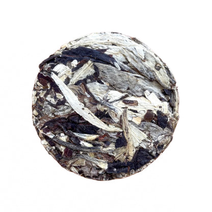 Yue Guang Bai 2024, 8 g coin